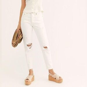 Levi’s Wedgie Icon High Rise Jeans
